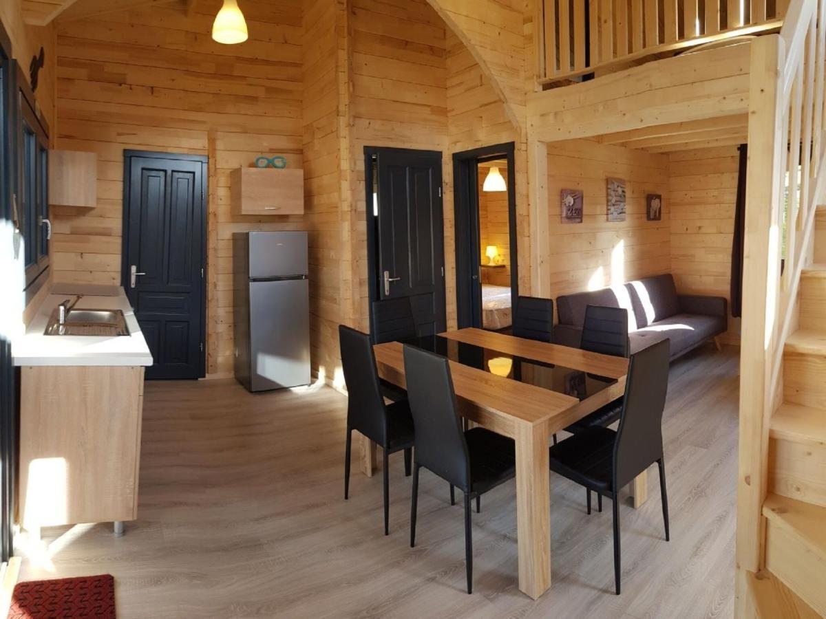Chalet In Saint Laurent On A Slope Exteriör bild