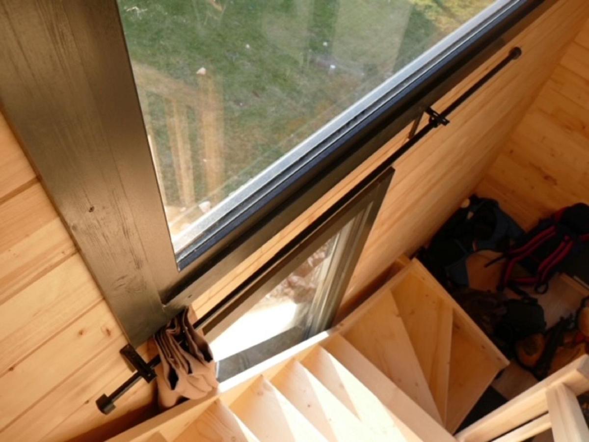 Chalet In Saint Laurent On A Slope Exteriör bild